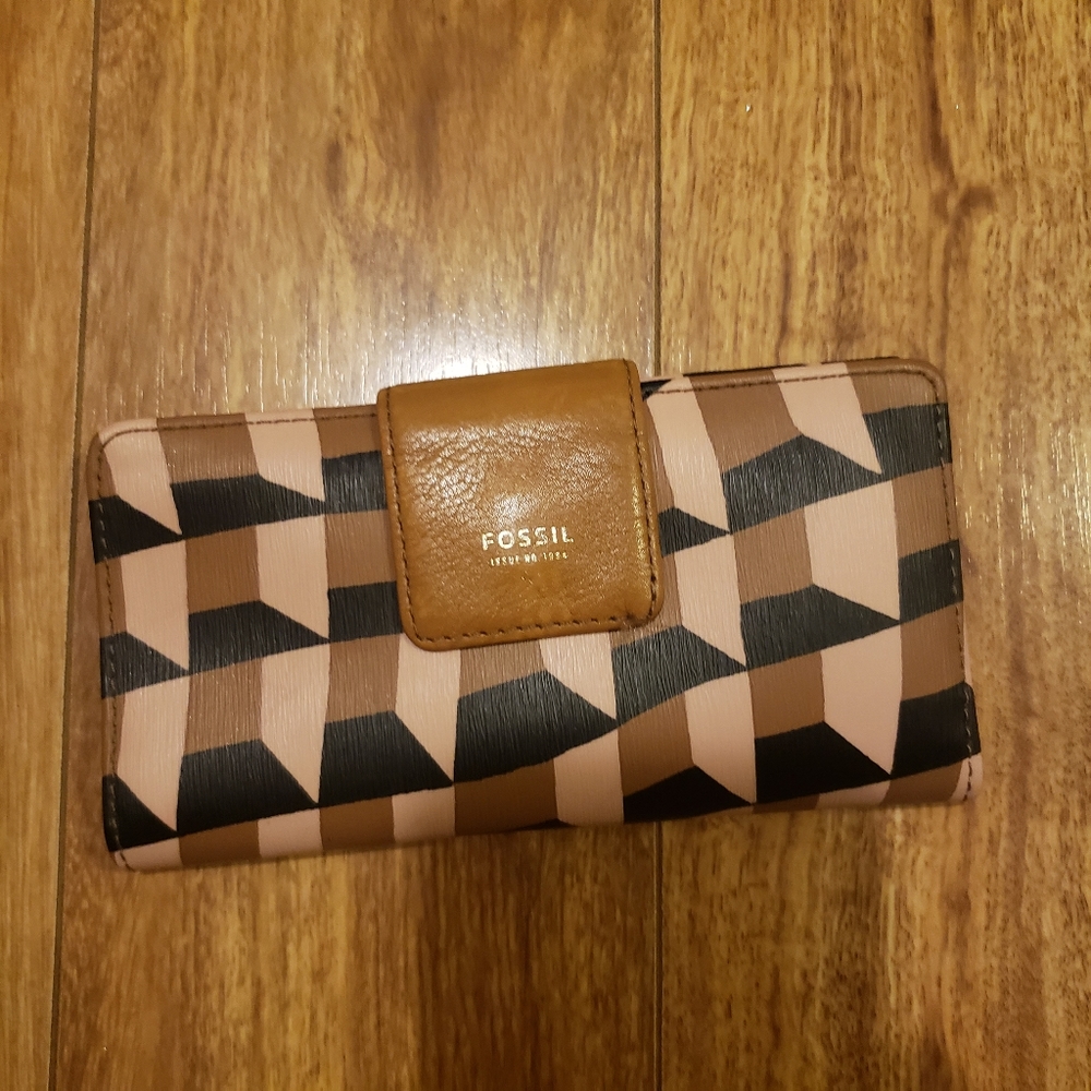 Like new fossil wallet